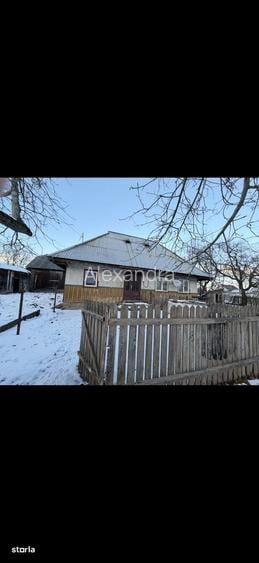 Casă cu 4 camere cu Teren 4600 Mp în Bilca