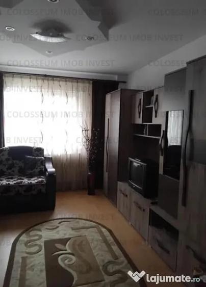 Apartament cu 2 camere decomandat în Tractorul