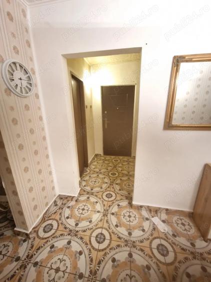 Apartament cu 4 camere decomandat în Șimian