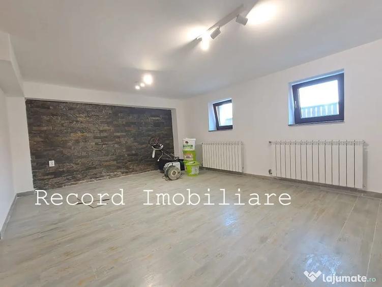 Casă cu 6 camere cu Teren 150 Mp în Gruia