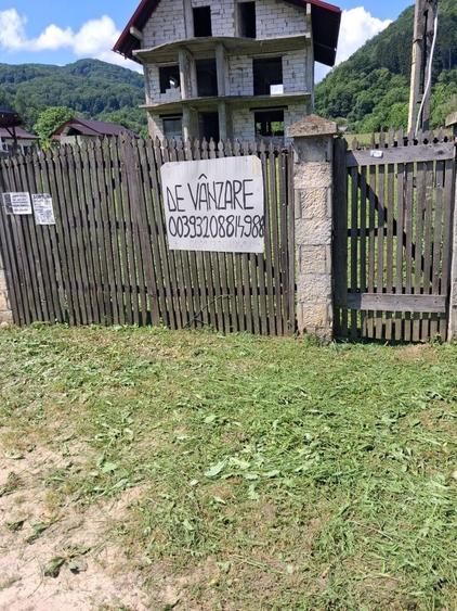 Casă cu 4 camere în Bogata