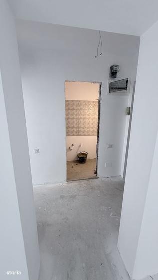 Apartament cu 3 camere în Crângași