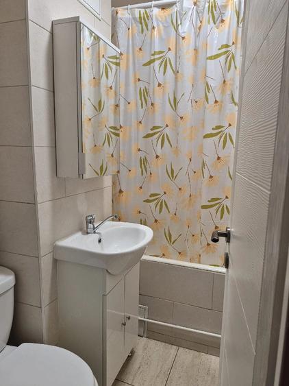Apartament cu 2 camere decomandat în Exterior Vest