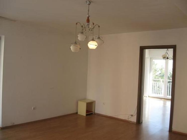 Inchiriere ap. 2 camere în Floresti, zona Primariei - 7