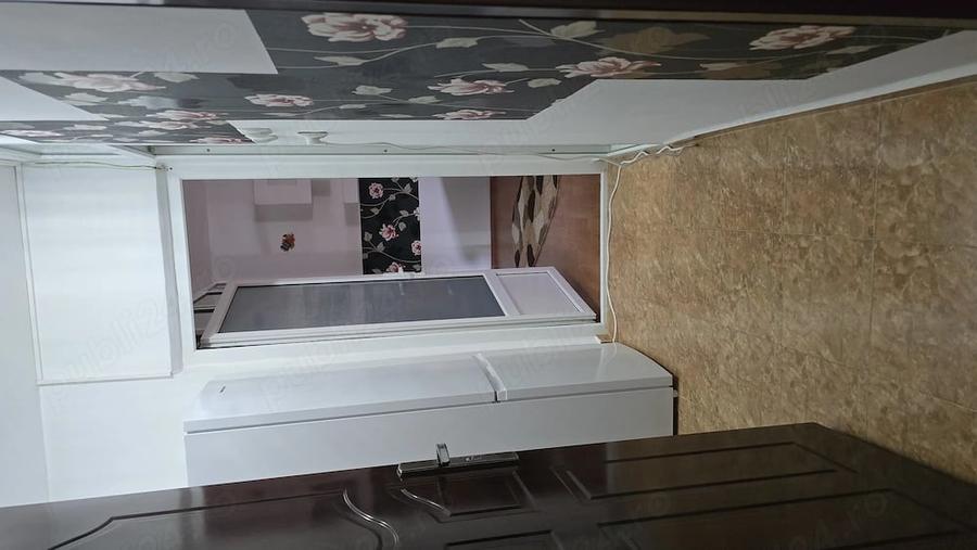 Garsonieră decomandată în 9 Mai