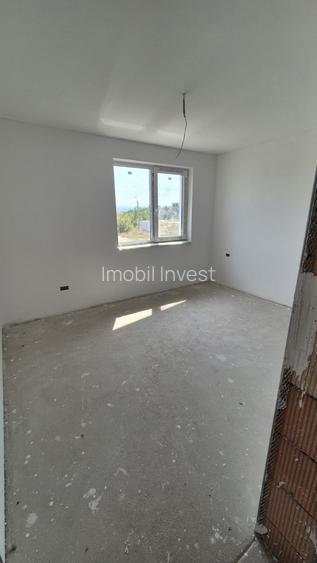 Casa moderna 2026, 3 camere, 3 bai, 120 mp utili, 300 mp teren