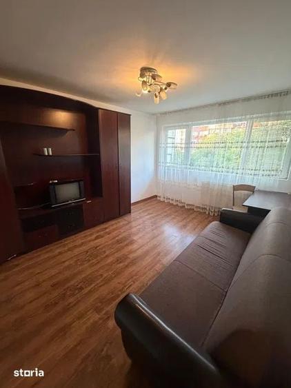 Apartament cu 2 camere decomandat în Eroii Revoluției