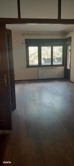 Casă cu Teren 400 Mp în Decebal