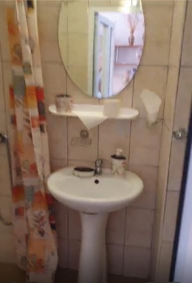 Garsoniera 25mp la Marea Neagră in Saturn, Mangalia, et 2/3 ,la 3 min de plaja - 3