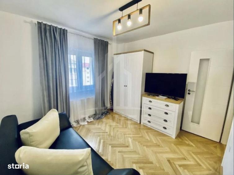 Apartament cu 3 camere decomandat în Turnișor