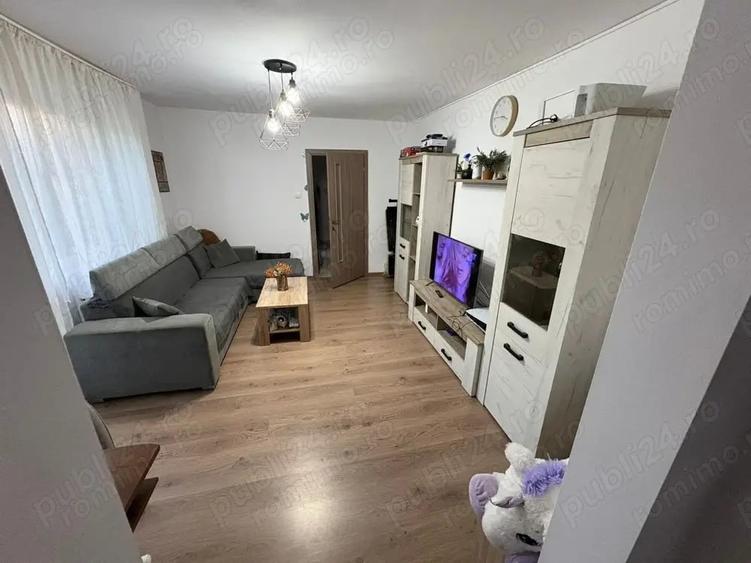 Apartament cu 2 camere semidecomandat în Spitalul Județean