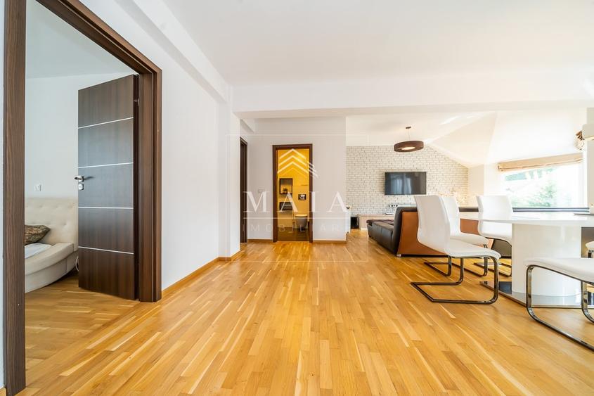 Apartament cu 3 camere decomandat în Calea Dumbrăvii