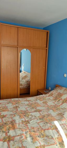 Apartament cu 3 camere semidecomandat în Basarab
