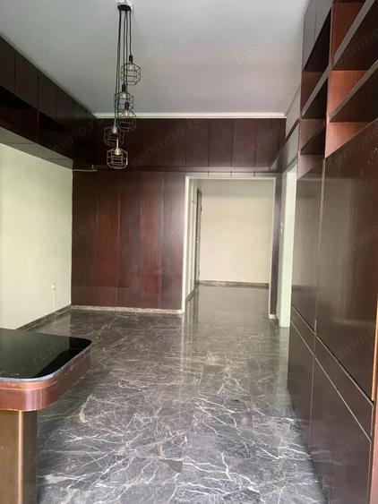 Spațiu comercial, de 80 mp, în Sebastian