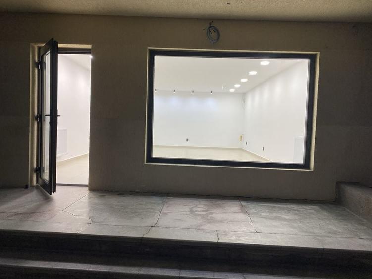 Spațiu comercial, de 50 mp, în Exterior Vest