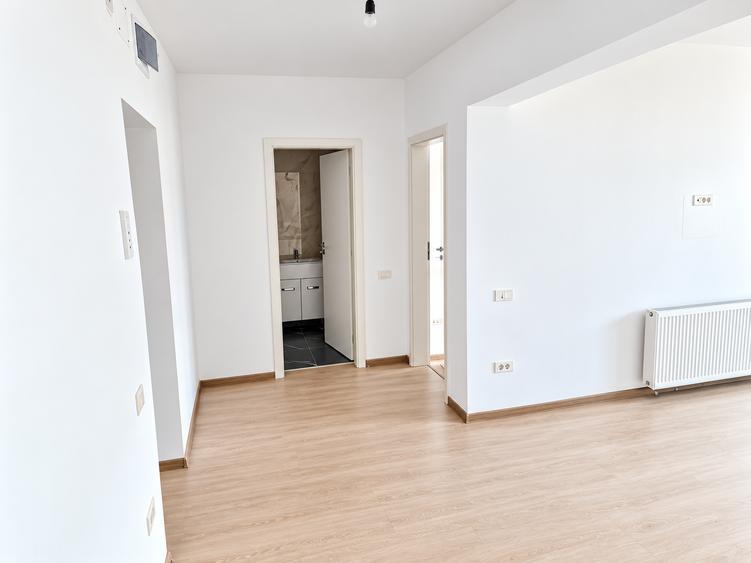 Apartament cu 2 camere semidecomandat în Sud