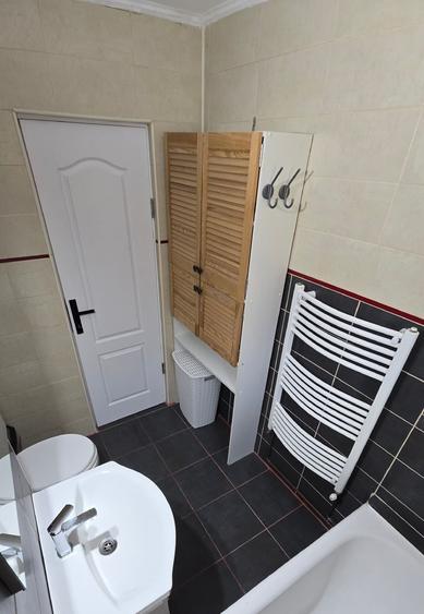 Apartament cu 2 camere decomandat în Girocului