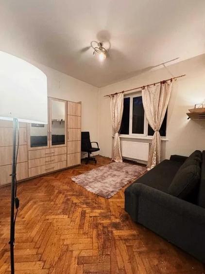 Apartament cu 2 camere decomandat, mobilat în Romană