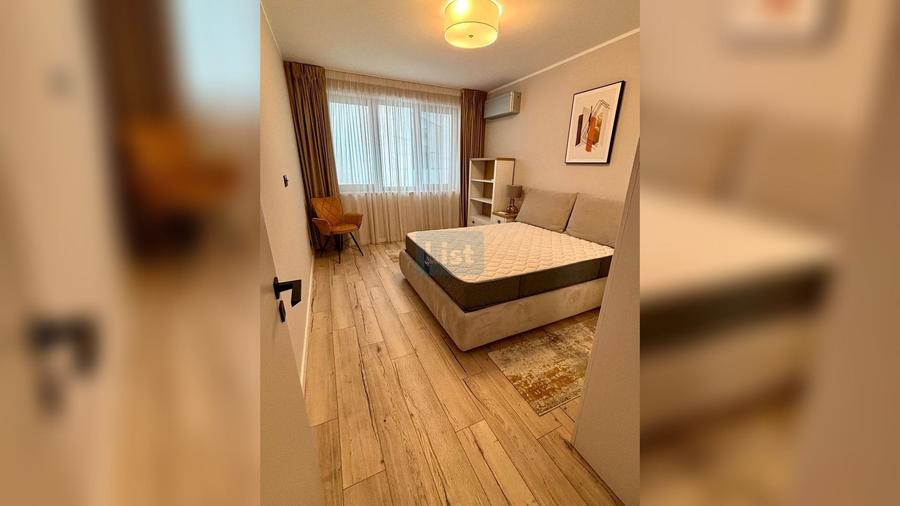 Apartament cu 3 camere în P-ța Romană