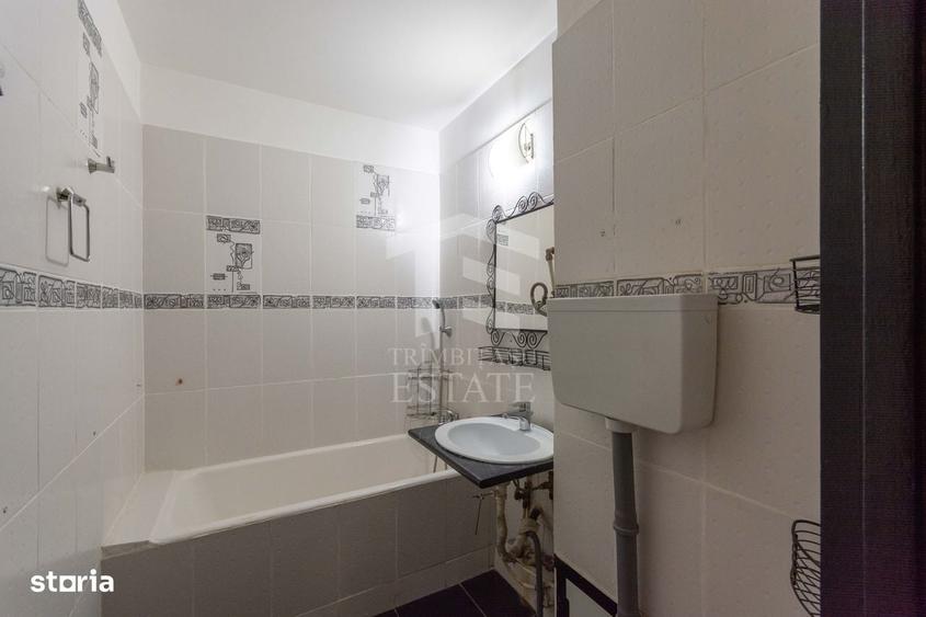 Apartament cu 3 camere semidecomandat în Mihai Bravu