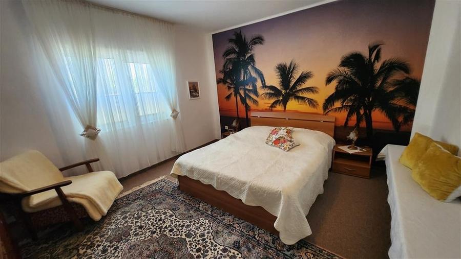 Casă individuală cu 4 camere cu Teren 3195 Mp în Poieni-Solca