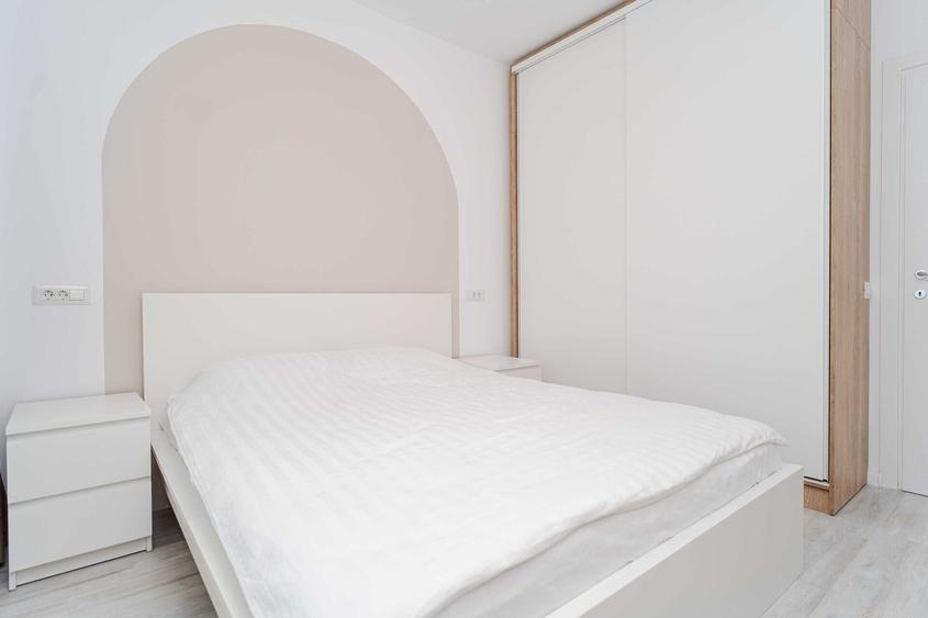 Apartament cu 2 camere decomandat, mobilat în Podu Roș