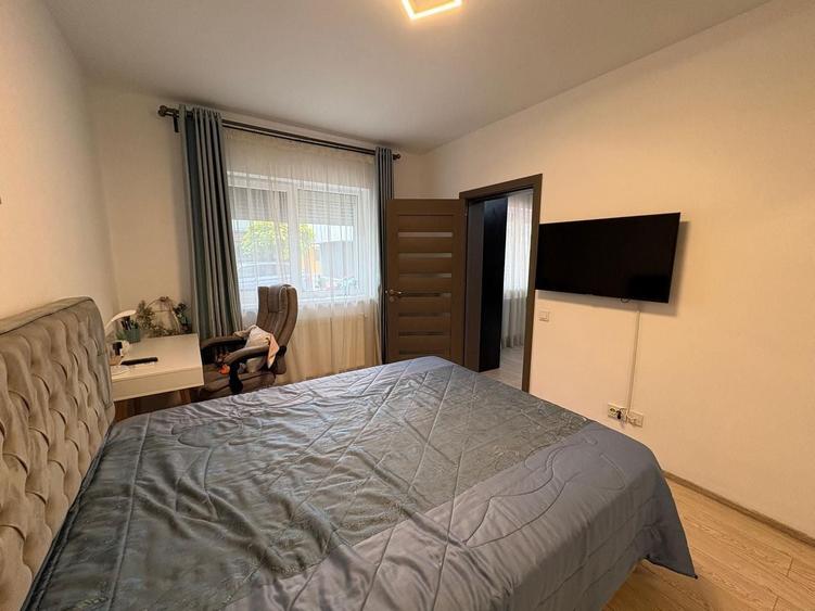Apartament cu 3 camere decomandat, mobilat în Central