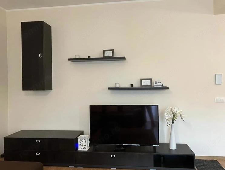 Apartament cu 2 camere semidecomandat în Dumbrăvița
