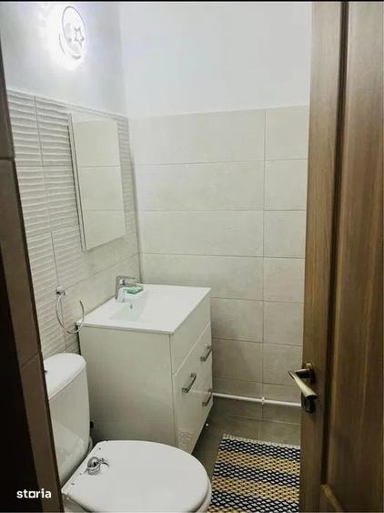 Apartament 3 camere decomandat, 2 bai, Tg. Cucu Podu de Fier, etaj - 5