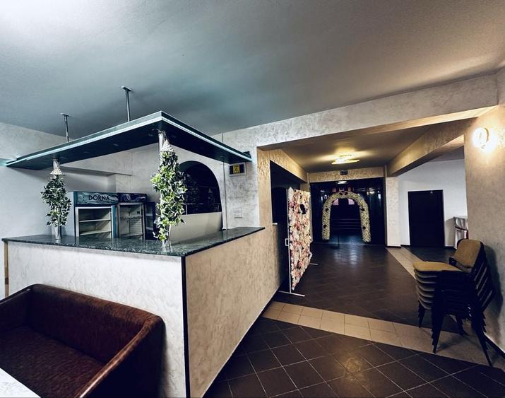 Spațiu comercial, de 347 mp, în Belcești
