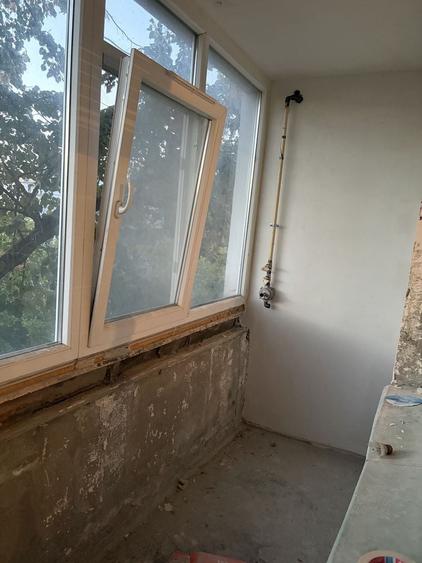 Apartament cu 3 camere semidecomandat în Militari