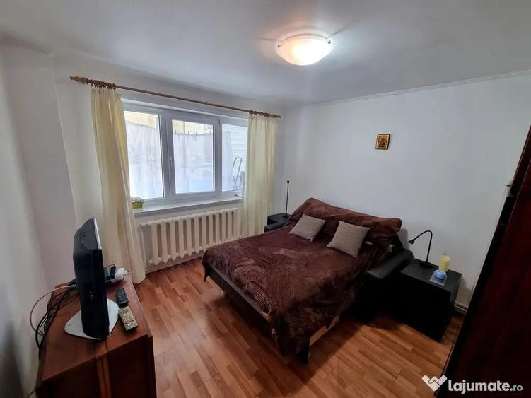 Apartament cu 4 camere decomandat în Ultracentral