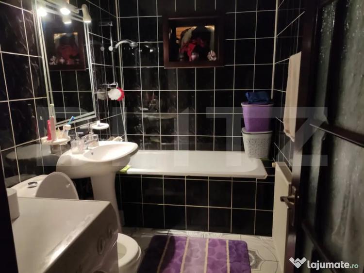 Apartament cu 3 camere decomandat, mobilat în Central