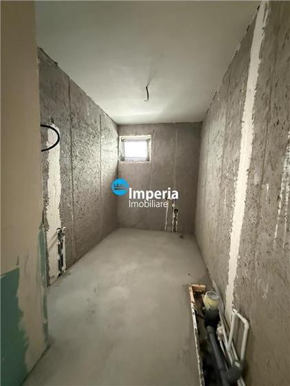 Casă individuală cu 5 camere cu Canalizare în Rediu