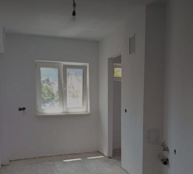 Apartament cu 2 camere decomandat în Progresul