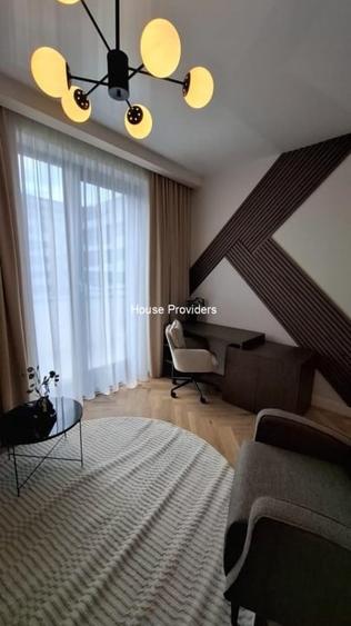 Apartament cu 4 camere, mobilat în Pipera