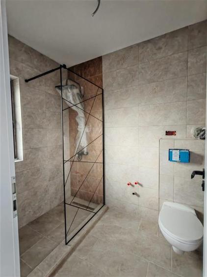 Casă individuală cu 5 camere cu Teren 250 Mp în Tărlungeni