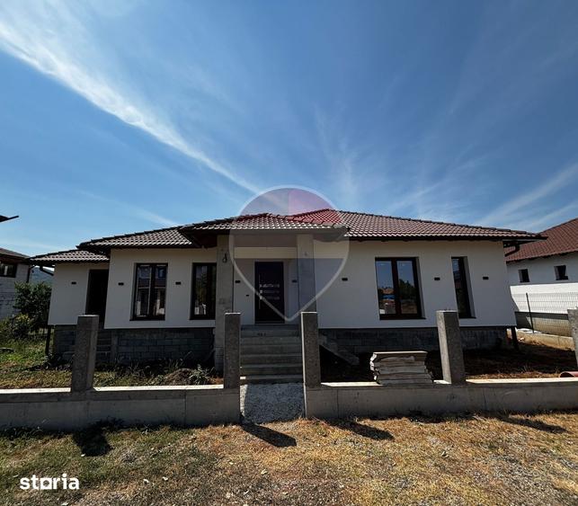 Casă cu 4 camere cu Teren 500 Mp în Ighiu