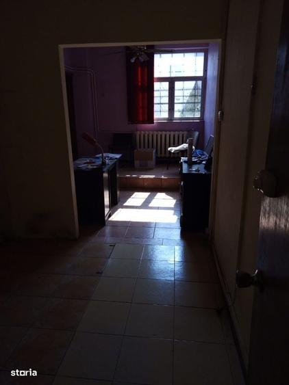 Spațiu comercial, de 650 mp, în Traian