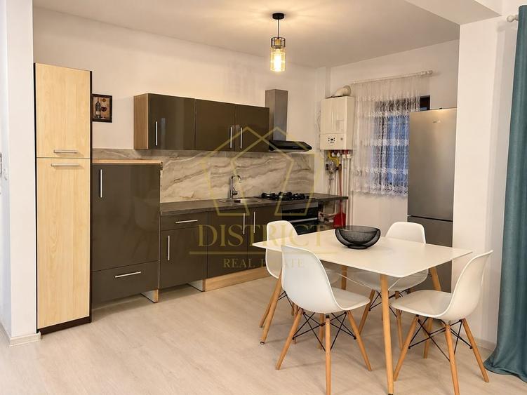 Apartament cu 3 camere decomandat, mobilat în Calea Urseni