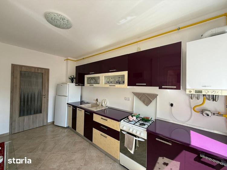 Apartament cu 2 camere decomandat în Pietroasa