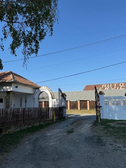 Apartament cu 2 camere semidecomandat, mobilat în Răhău