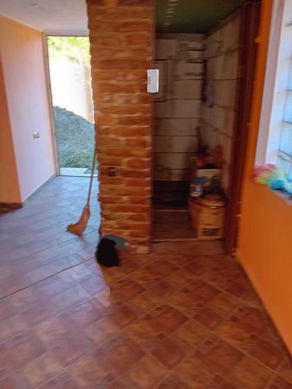 Casă cu 2 camere în Central