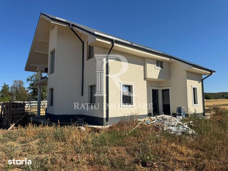 Casă cu 6 camere cu Teren 480 Mp în Oncea