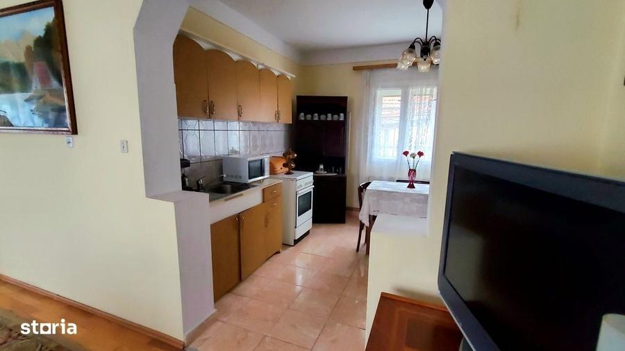 Casă cu 4 camere în Crâncești