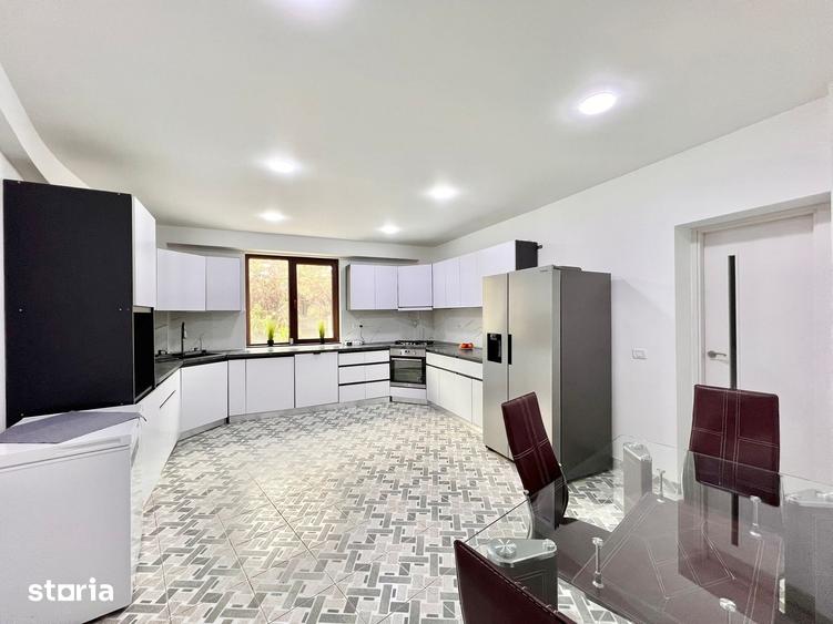 Casă cu 6 camere decomandat cu Teren 719 Mp în Ghencea