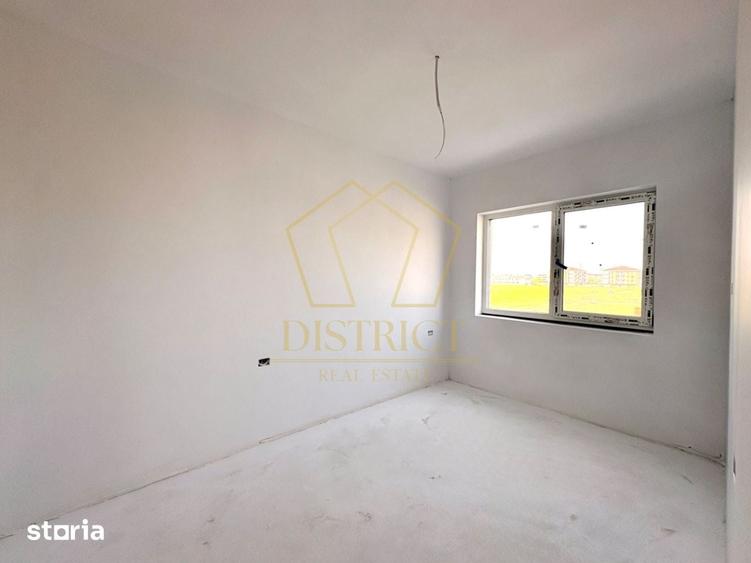 Apartament cu 3 camere în Girocului