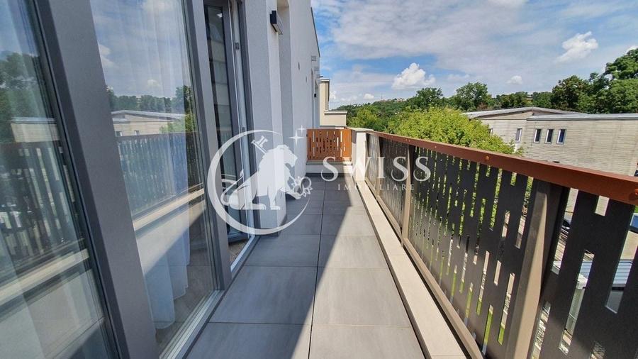 Apartament cu 2 camere semidecomandat, mobilat în Central