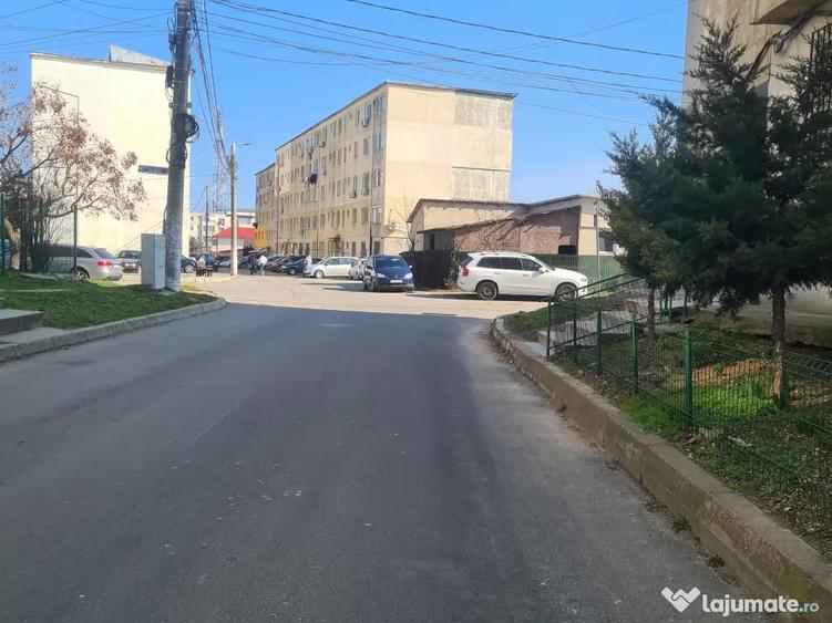 Spațiu comercial, de 70 mp, în Central