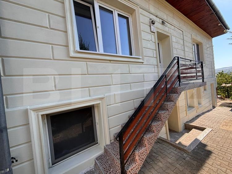 Apartament cu 3 camere decomandat, mobilat în Blaj